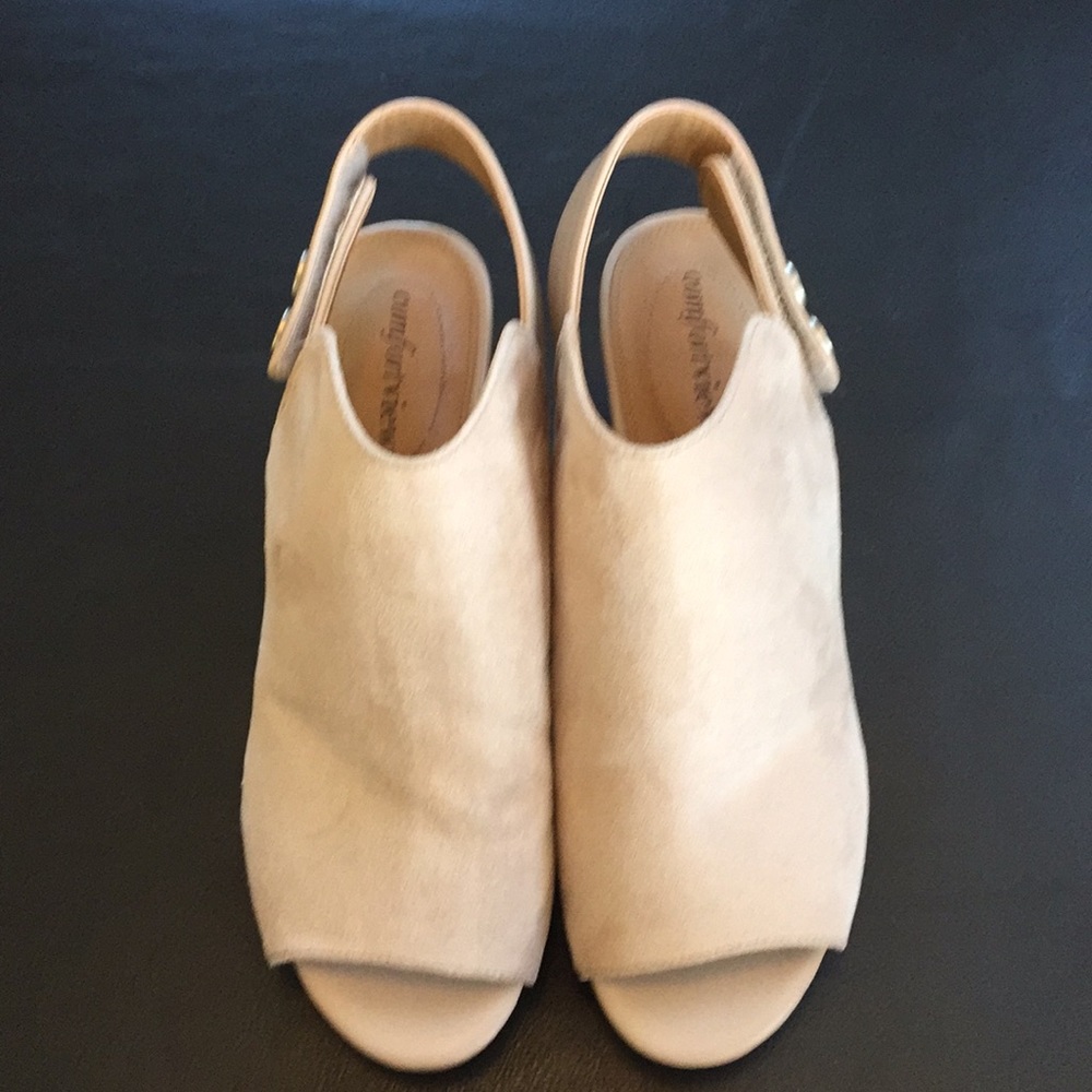 Wedge sandals